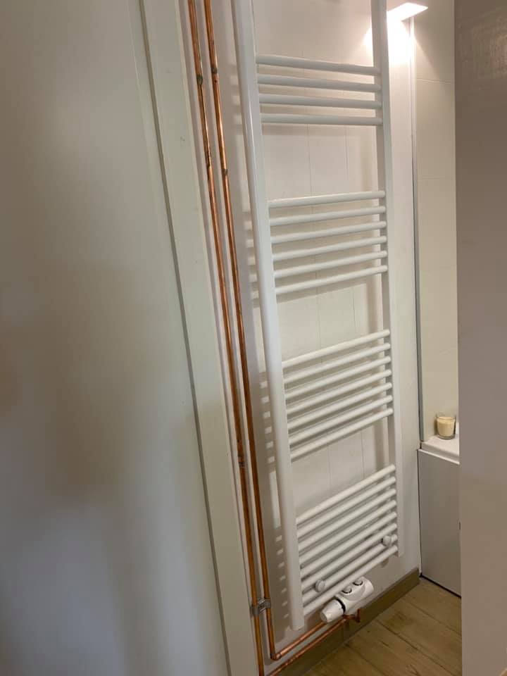 Badkamerrenovatie — VT Verwarming Sanitair Wondelgem